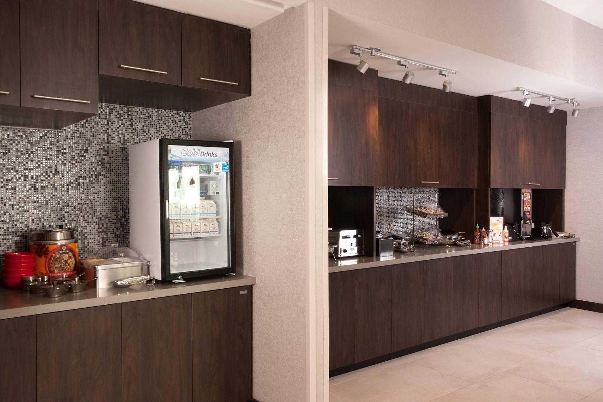 Towneplace Suites By Marriott Charleston Airport/Convention Center North Charleston Ngoại thất bức ảnh