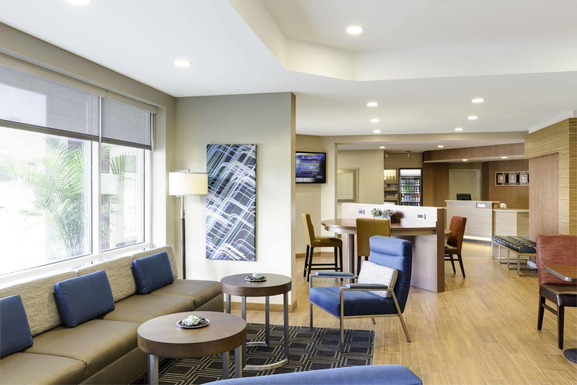 Towneplace Suites By Marriott Charleston Airport/Convention Center North Charleston Ngoại thất bức ảnh
